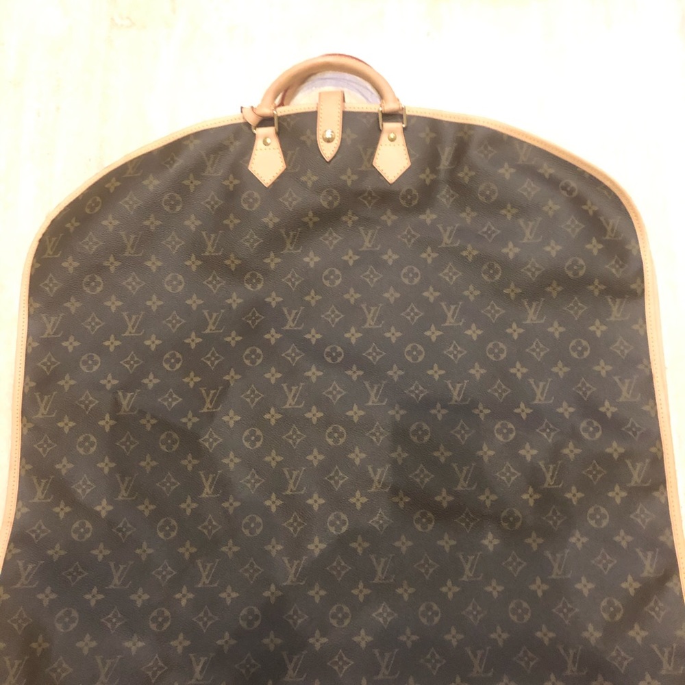 Louis Vuitton Garment Cover